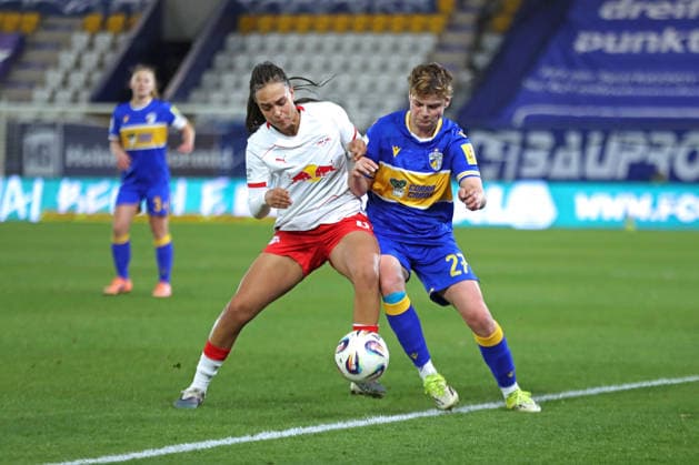 Google Pixel Womens Bundesliga, FC Carl Zeiss Jena RB Leipzig 27 03 2026 Lisa Baum 11, RB Leipzig vs Gwendolyn Mummert 27, Carl Zeiss Jena Football, Google Pixel Womens Bundesliga, Season 2025 2026, 22 Matchday FC Carl Zeiss Jena vs RB Leipzig on 27 03 2026, Ernst Abbe Sportfeld, ad hoc Arena, Jena DFB REGULATIONS PROHIBIT ANY USE OF PHOTOGRAPHS AS IMAGE SEQUENCES AND OR QUASI VIDEO Copyright: xBEAUTIFULxSPORTS JanxKaeferx