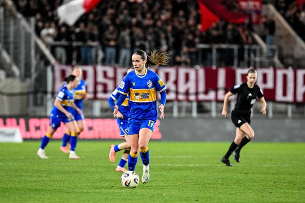 Soccer I Women I Season 2025 2026 I Bundesliga I 22 Matchday I FC Carl Zeiss Jena RB Leipzig I 27 03 2026 Rieke Tietz 17, FC Carl Zeiss Jena dribbles with the ball Crop, close-up, portrait, portrait, single photo, single image, body Jena Ernst Abbe Sportfeld, ad hoc Arena Thuringia Germany Copyright: xLobeca InesxHähnelx