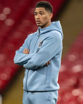 England v Uruguay International Friendly, Länderspiel, Nationalmannschaft Jude Bellingham of England inspecting the pitch during the International Friendly match at Wembley Stadium, London 27 03 2026 UK Newspapers OUT Copyright: xJackxTylerx FIL-23187-0013