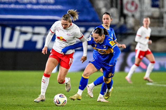 Soccer I Women I Season 2025 2026 I Bundesliga I 22 Matchday I FC Carl Zeiss Jena RB Leipzig I 27 03 2026 duel Marleen Schimmer 14, Rasenballsport Leipzig and Felicia Sophie Sträßer 8, FC Carl Zeiss Jena Jena Ernst Abbe Sportfeld, ad hoc Arena Thüringen Germany Copyright: xLobeca InesxHähnelx