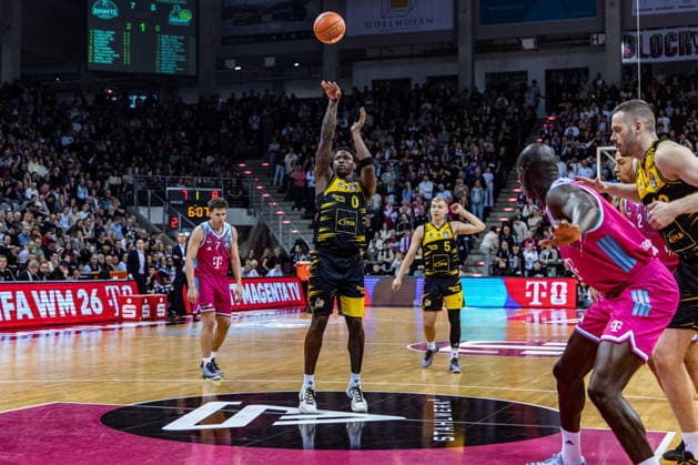Babacar Sane MHP RIESEN Ludwigsburg, 00 at free throw Telekom Baskets Bonn vs MHP RIESEN Ludwigsburg, Basketball, easy Credit BBL, Matchday 26, 2025 2026, 27 03 2026 Telekom Baskets Bonn vs MHP RIESEN Ludwigsburg, Basketball, easy Credit BBL, Matchday 26, 2025 2026, 27 02 2026 Bonn Copyright: xEibner-Pressefoto GerhardxWingenx EP_GWR