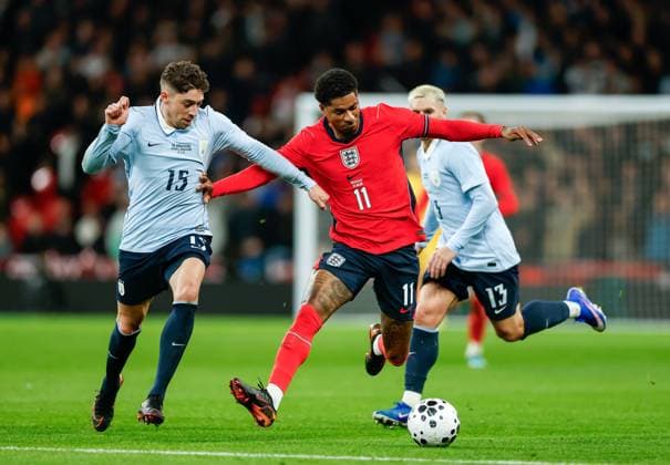 Marcus Rasford of England takes on Federico Valverde (15) and Guillermo Varela of Uruguay England v Uruguay, Football, International Friendly, Länderspiel, Nationalmannschaft Wembley Stadium, Wembley, London - UK, 27 03 2026  Copyright: xMattxImpey Shutterstockx 16805567m