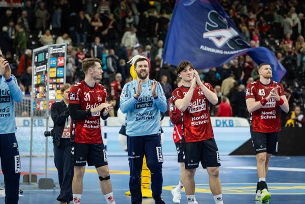 DAIKIN HBL SG Flensburg Handewitt vs GWD Minden 27 03 26 Cheers after victory Team SG Flensburg Handewitt DAIKIN HBL SG Flensburg Handewitt vs GWD Minden, GP JOULE Arena on 27 03 26 Copyright: xBEAUTIFULxSPORTS MarioxM.xKobergx