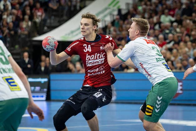 DAIKIN HBL SG Flensburg Handewitt vs GWD Minden 27 03 26 Thilo Knutzen Nr 34, SG Flensburg Handewitt vs Daniel Astrup Pedersen Nr 03, GWD Minden DAIKIN HBL SG Flensburg Handewitt vs GWD Minden, GP JOULE Arena on 27 03 26 Copyright: xBEAUTIFULxSPORTS MarioxM.xKobergx
