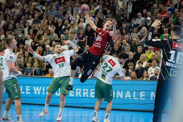 DAIKIN HBL SG Flensburg Handewitt vs GWD Minden 27 03 26 Thilo Knutzen Nr 34, SG Flensburg Handewitt vs Ian Weber Nr 13, GWD Minden and Max Staar Nr 27, GWD Minden DAIKIN HBL SG Flensburg Handewitt vs GWD Minden, GP JOULE Arena on 27 03 26 Copyright: xBEAUTIFULxSPORTS MarioxM.xKobergx