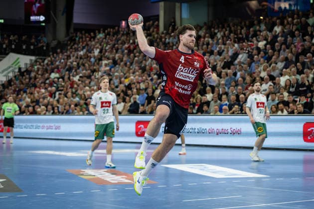 DAIKIN HBL SG Flensburg Handewitt vs GWD Minden 27 03 26 Johannes Golla No 04, SG Flensburg Handewitt in attack DAIKIN HBL SG Flensburg Handewitt vs GWD Minden, GP JOULE Arena on 27 03 26 Copyright: xBEAUTIFULxSPORTS MarioxM.xKobergx