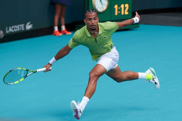 MIAMI GARDENS, FL - MARCH 27: Arthur Fils (FRA) in action during his men™s semi-final singles match against Jiri Lehecka (CZE) at the Miami Open on March 27, 2026, at Hard Rock Stadium in Miami Gardens, Florida,(Photo by Chris Arjoon Icon Sportswire) TENNIS: MAR 27 Miami Open EDITORIAL USE ONLY Icon2603270010024