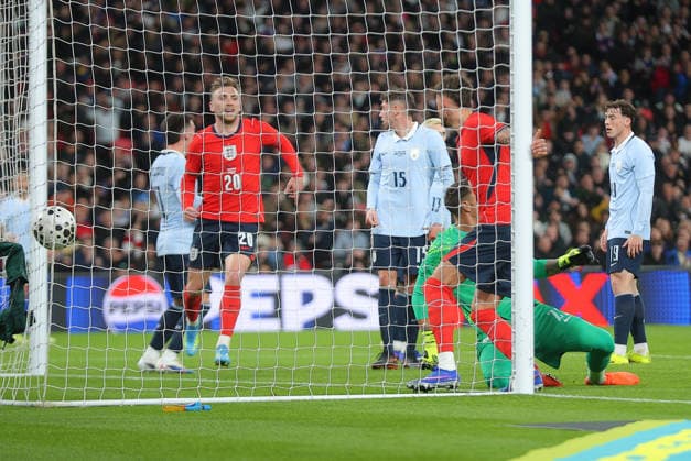 England v Uruguay, Fifa International Friendly, Länderspiel, Nationalmannschaft Wembley Stasdium , Wembley Stadium, London, UK - 27 03 2026 Ben White of England scores their first goal during the International Friendly between England and Uruguay at Wembley Stadium London Wembley Stadium London GBR, UK NEWSPAPERS OUT Copyright: xMarkxGreenwoodx