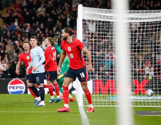 Ben White (left) celebrates after scoring the England goal England v Uruguay, Football, International Friendly, Länderspiel, Nationalmannschaft Wembley Stadium, Wembley, London - UK, 27 03 2026  Copyright: xMattxImpey Shutterstockx 16805567az