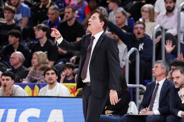 March 27, 2026, Barcelona, Barcelona, Spain: Xavi Pascual, head coach of FC Barcelona, Barca gestures during the EuroLeague Regular Season Round 34 match played between FC Barcelona and Crvena Zvezda Meridianbet Belgrade at Palau Blaugrana on March 27, 2026 in Barcelona, Spain. Barcelona Spain - ZUMAa181 20260327_zaa_a181_156 Copyright: xJavierxBorregox