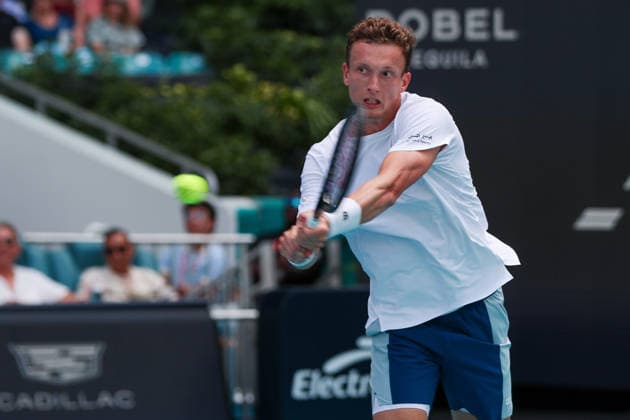 MIAMI GARDENS, FL - MARCH 27: Jiri Lehecka (CZE) in action during his men™s semi-final singles match against Arthur Fils (FRA) at the Miami Open on March 27, 2026, at Hard Rock Stadium in Miami Gardens, Florida,(Photo by Chris Arjoon Icon Sportswire) TENNIS: MAR 27 Miami Open EDITORIAL USE ONLY Icon2603270010033