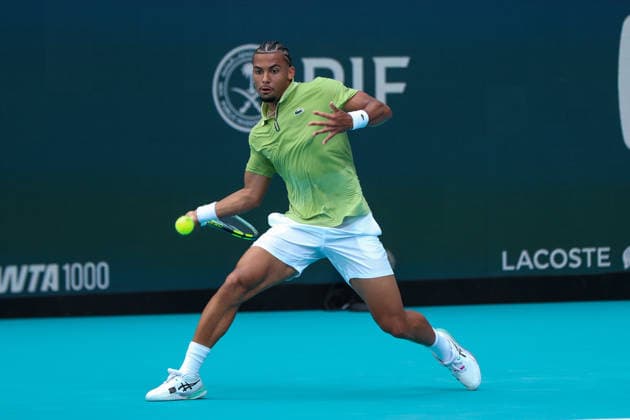 MIAMI GARDENS, FL - MARCH 27: Arthur Fils (FRA) in action during his men™s semi-final singles match against Jiri Lehecka (CZE) at the Miami Open on March 27, 2026, at Hard Rock Stadium in Miami Gardens, Florida,(Photo by Chris Arjoon Icon Sportswire) TENNIS: MAR 27 Miami Open EDITORIAL USE ONLY Icon2603270010063