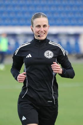 Google Pixel Womens Bundesliga, FC Carl Zeiss Jena RB Leipzig 27 03 2026 Referee Davina Lutz Football, Google Pixel Womens Bundesliga, Season 2025 2026, 22 Matchday FC Carl Zeiss Jena vs RB Leipzig on 27 03 2026, Ernst Abbe Sportfeld, ad hoc Arena, Jena DFB REGULATIONS PROHIBIT ANY USE OF PHOTOGRAPHS AS IMAGE SEQUENCES AND OR QUASI VIDEO Copyright: xBEAUTIFULxSPORTS JanxKaeferx