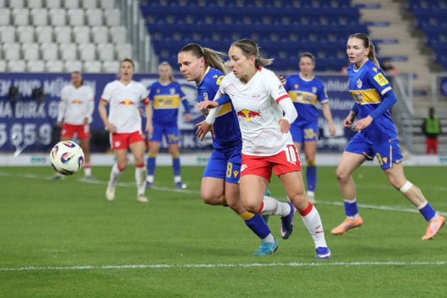 Google Pixel Womens Bundesliga, FC Carl Zeiss Jena RB Leipzig 27 03 2026 Lara Schenk 18, Carl Zeiss Jena vs Gina Chmielinski 10, RB Leipzig Football, Google Pixel Womens Bundesliga, Season 2025 2026, 22 Matchday FC Carl Zeiss Jena vs RB Leipzig on 27 03 2026, Ernst Abbe Sportfeld, ad hoc Arena, Jena DFB REGULATIONS PROHIBIT ANY USE OF PHOTOGRAPHS AS IMAGE SEQUENCES AND OR QUASI VIDEO Copyright: xBEAUTIFULxSPORTS JanxKaeferx