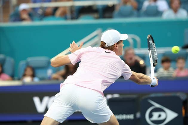 March 27, 2026, Miami Gardens, Florida, United States Of America: MIAMI GARDENS, FLORIDA - MARCH 27: Jannik SInner of Italy defeats Alexander Zverev of Germany during the Men s Semifinals on Day 11 of the Miami Open at Hard Rock Stadium on March 27, 2026 in Miami Gardens, Florida....People: Jannik SInner Miami Open 2026 - Day 11  - ZUMAs214 20260327_ada_s214_048 Copyright: xSMGx