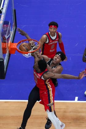 New Orleans Pelicans vs Toronto Raptors TORONTO, CANADA - MARCH 27 : Scottie Barnes (4) of Toronto Raptors dunks the ball during the NBA, Basketball Herren, USA basketball game between New Orleans Pelicans and Toronto Raptors at the Scotiabank Arena on March 27, 2026 in Toronto, Ontario, Canada. Mert Alper Dervis Anadolu Ontario Canada. Editorial use only. Please get in touch for any other usage.  Copyright: x2026xAnadoluxMertxAlperxDervisx