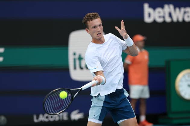 March 27, 2026, Miami Gardens, Florida, United States Of America: MIAMI GARDENS, FL - MARCH 27: Jiri Lehecka (CZE) defeats Arthur Fils (FRA) at the Miami Open on March 27, 2026, at Hard Rock Stadium in Miami Gardens, Florida,...People: Jiri Lehecka Miami Gardens United States Of America - ZUMAs214 20260327_ada_s214_152 Copyright: xSMGx