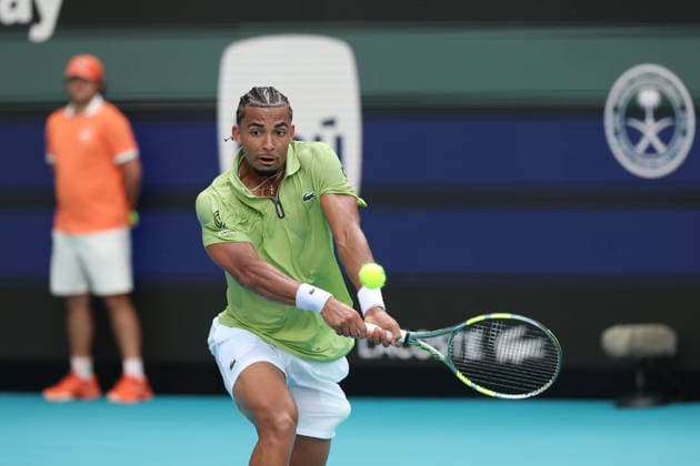March 27, 2026, Miami Gardens, Florida, United States Of America: MIAMI GARDENS, FL - MARCH 27: Jiri Lehecka (CZE) defeats Arthur Fils (FRA) at the Miami Open on March 27, 2026, at Hard Rock Stadium in Miami Gardens, Florida,...People: Arthur Fils Miami Open 2026 - Day 11  - ZUMAs214 20260327_ada_s214_201 Copyright: xSMGx