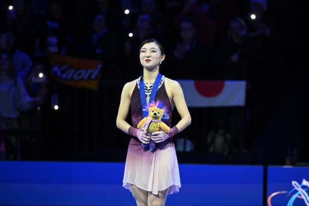 ISU Figure skating, Eiskunstlauf World Championships 2026 at the O2 Arena in Prague, Czech Republic - 27 Mar 2026 Gold medalist Kaori Sakamoto of Japan celebrate during the medal ceremony for the Women competition at the ISU Figure Skating World Championships 2026 at the O2 Arena. ISU Figure Skating World Championships 2026 takes place from 24th to 29th of March in Prague, Czech Republic. Prague Czech Republic Copyright: xTomasxTkacikx xSOPAxImagesx 20260327-ISU-women-26