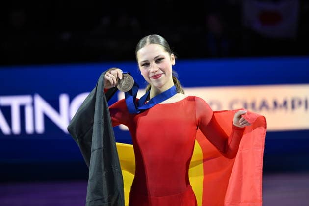 ISU Figure skating, Eiskunstlauf World Championships 2026 at the O2 Arena in Prague, Czech Republic - 27 Mar 2026 Bronze medalist Nina Pinzarrone of Belgium as seen during the medal ceremony for the Women competition at the ISU Figure Skating World Championships 2026 at the O2 Arena. ISU Figure Skating World Championships 2026 takes place from 24th to 29th of March in Prague, Czech Republic. Prague Czech Republic Copyright: xTomasxTkacikx xSOPAxImagesx 20260327-ISU-women-40