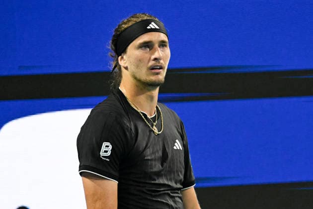 MIAMI GARDENS, FL - MARCH 27: Alexander Zverev of Germany, reacts during the match against Jannik Sinner of Italy during the men™s semifinal match of the Miami Open on March 27, 2026, at Hard Rock Stadium in Miami Gardens, Florida. (Photo by Michele Eve Sandberg Icon Sportswire) TENNIS: MAR 27 Miami Open EDITORIAL USE ONLY Icon2603270747
