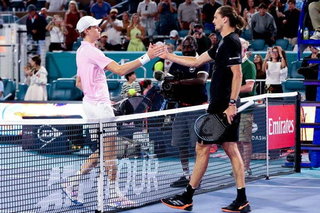 MIAMI GARDENS, FL - MARCH 27: Jannik Sinner (ITA) shakes hands after his men™s semi-final singles match with Alexander Zverev (GER) at the Miami Open on March 27, 2026, at Hard Rock Stadium in Miami Gardens, Florida,(Photo by Chris Arjoon Icon Sportswire) TENNIS: MAR 27 Miami Open EDITORIAL USE ONLY Icon2603270010120