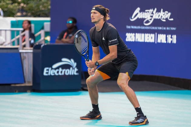 MIAMI GARDENS, FL - MARCH 27: Alexander Zverev (GER) in action during a men™s semi-final singles match against Jannik Sinner (ITA) at the Miami Open on March 27, 2026, at Hard Rock Stadium in Miami Gardens, Florida,(Photo by Chris Arjoon Icon Sportswire) TENNIS: MAR 27 Miami Open EDITORIAL USE ONLY Icon2603270010101