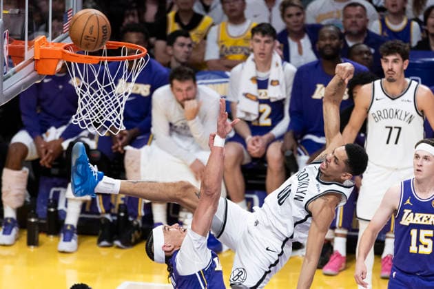 March 27, 2026, Los Angeles, California, USA: Brooklyn Nets JOSH MINOTT (00) goes to the basket against Los Angeles Lakers JAXSON HAYES (11) during an NBA, Basketball Herren, USA basketball game at Crypto.com Arena on Friday in Los Angeles. NBA 2026: Lakers 116:99 Nets  - ZUMAc68_ 20260327_zaf_c68_054 Copyright: xRingoxChiux