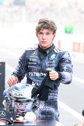 Formula 1 Aramco Japanese Grand Prix 2026 Kohei HIROTA OVERTAKE MAXPPP - Suzuka 28 03 2026 12 ANTONELLI Kimi (ita), Mercedes-AMG PETRONAS Formula One Team, portrait at the Formula 1 Aramco Japanese Grand Prix 2026, the 3rd round of the 2026 FIA Formula 1 World Championship, WM, Weltmeisterschaft at the Suzuka Circuit in Suzuka, Japan, from 26 to 29 March 2026 Suzuka Suzuka Circuit Japan  Copyright: xOVERTAKE MAXPPPxKoheixHIROTAx OVT202603284536 OVT202603284536