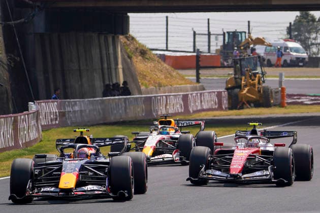 FORMULA ONE JAPANESE GRAND PRIX 2026 Lewis Hamilton 44 (GBR) Ferrari, Isack Hadjar 6 (FRA) Red Bull Racing, Sergio Perez 11 (MEX) Cadillac F1 Team and Arvid Lindblad 41 (GBR) Racing Bulls in practice during the Formula 1 Aramco Japanese Grand Prix 2026, 3rd round of the 2026 Formula One World Championship, WM, Weltmeisterschaft from March 27th - 29th, 2026 at the Suzuka Circuit, Suzuka City, Japan. Credit: Robbie Hoad Every Second Media Editorial use only. All images are copyright Every Second Media Limited. No images may be reproduced without prior permission. Copyright: xIMAGO EveryxSecondxMediax ESM-1879-0208 RobbiexHoadx xEveryxSecondxMediax