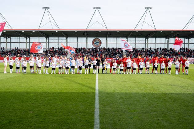 Team line-up, FC Bayern Frauen Muenchen 1 FC Nuernberg, Google Pixel Frauenbundesliga, 22 Spieltag, 28 03 26 DFB regulations prohibit any use of photographs as image sequences and or quasi video kolbert press Muenchen Bayern Germany Copyright: xkolbert-press UlrichxGamelx