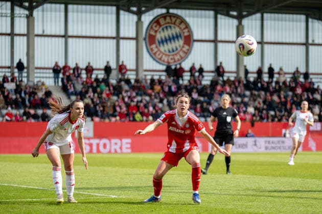 Sanja Homann 19 1 FC Nuernberg , Barbara Dunst 28 FC Bayern Muenchen , FC Bayern Frauen Muenchen 1 FC Nuernberg, Google Pixel Frauenbundesliga, 22 Spieltag, 28 03 26 DFB regulations prohibit any use of photographs as image sequences and or quasi video kolbert press Muenchen Bayern Germany Copyright: xkolbert-press UlrichxGamelx