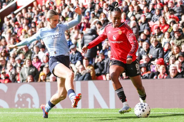MANCHESTER, ENGLAND - March 28, 2026: Melvine Malard of Manchester United, ManU controls the ball during the Barclays Womens Super League match between Manchester United and Manchester City at Old Trafford on March 28, 2026 in Manchester, England. Copyright: xSeanxChandlerx xSPPx Sportspressphoto_SPR119826