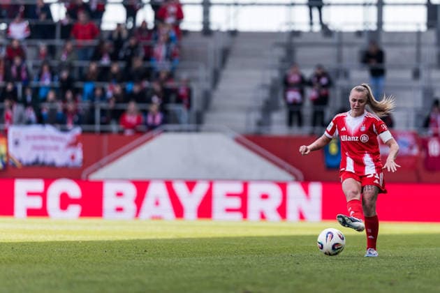 Google Pixel Frauen Bundesliga, FC Bayern München 1 FC Nürnberg 28 03 2026 Georgia Stanway FC Bayern München, 31 am Ball Google Pixel Frauen Bundesliga, FC Bayern München 1 FC Nürnberg, München, FC Bayern Campus am 28 03 2026 DFB REGULATIONS PROHIBIT ANY USE OF PHOTOGRAPHS AS IMAGE SEQUENCES AND OR QUASI VIDEO Copyright: xBEAUTIFULxSPORTS Wunderlx