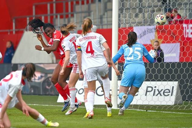 Goal Edna IMADE FCB,2 v li per Kopf zum 1 0,Aktion,Strafraumszene,Kopfballtor Fussball Google Pixel Bundesliga der Frauen Saison 2025 2026, 22 Spieltag, Spieltag22 FC Bayern Muenchen Frauen 1 FC Nuernberg am 28 03 2026 FC BAYERN CAMPUS