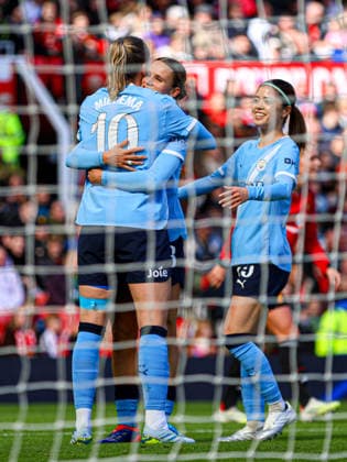 MANCHESTER, ENGLAND - March 28: Vivianne Miedema of Manchester City celebrates scoring the second goal during the Barclays Womens Super League game between Manchester United, ManU and Manchester City at Old Trafford, March 28 in Manchester, England Copyright: xNataliexMincher SPPx Sportspressphoto_SPR119835