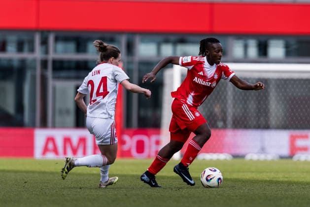 Google Pixel Frauen Bundesliga, FC Bayern München 1 FC Nürnberg 28 03 2026 Zweikampf Nastassja Lein 1 FC Nürnberg, 24 , Kakounan Bernadette Amani FC Bayern München, 15 Google Pixel Frauen Bundesliga, FC Bayern München 1 FC Nürnberg, München, FC Bayern Campus am 28 03 2026 DFB REGULATIONS PROHIBIT ANY USE OF PHOTOGRAPHS AS IMAGE SEQUENCES AND OR QUASI VIDEO Copyright: xBEAUTIFULxSPORTS Wunderlx