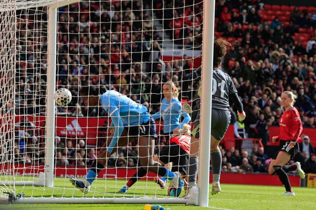 Manchester United, ManU Women v Manchester City Women, Women s Super League Kerstin Casparij (18) of Manchester City scores to make it 0-3 during the Women s Super League match between Manchester United Women and Manchester City Women at Old Trafford, Manchester, UK on 28 March 2026. Manchester Old Trafford Greater Manchester UK Editorial use only DataCo restrictions apply See www.football-dataco.com , Copyright: xConorxMolloyx PSI-23962-0029