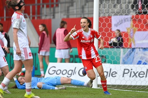Goal celebration V RE NATALIA PADILLA BIDAS FCB , AFTER GOAL 2 0,, Cheering,Joy,Enthusiasm,Action, Soccer Google Pixel Womens Bundesliga Season 2025 2026, 22 Matchday, Matchday22 FC Bayern Muenchen Women 1 FC Nuernberg on 28 03 2026 FC BAYERN CAMPUS
