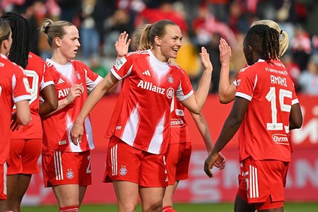 collective goal celebration with u A MIT GLODIS PERLA VIGGOSDOTTIR FCB , Ana Maria GUZMAN FCB , li Franziska KETT FCB , cheering,joy,enthusiasm,action, Football Google Pixel Bundesliga Women Season 2025 2026, 22 Matchday, Matchday22 FC Bayern Muenchen Women 1 FC Nuernberg on 28 03 2026 FC BAYERN CAMPUS