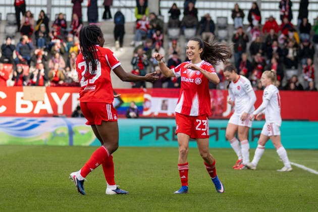 Goal celebration for 2 0, Natalia Padilla Bidas 23 FC Bayern Muenchen , Edna Imade 29 FC Bayern Muenchen , happy, FC Bayern Frauen Muenchen 1 FC Nuernberg, Google Pixel Frauenbundesliga, 22 Spieltag, 28 03 26 DFB regulations prohibit any use of photographs as image sequences and or quasi video kolbert press Muenchen Bayern Germany Copyright: xkolbert-press UlrichxGamelx