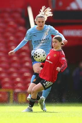 Vivianne Miedema of Manchester City and Jess Park of Manchester United, ManU Manchester United Women v Manchester City Women, Barclays Women s Super League 2025-26, Football, Old Trafford, Manchester, UK - 28 Mar 2026Manchester Old Trafford United Kingdom EDITORIAL USE ONLY No use with unauthorised audio, video, data, fixture lists, club league logos or live services. Online in-match use limited to 120 images, no video emulation. No use in betting, games or single club league player publications.  Copyright: xPaulxCurrie Shutterstockx 16788951aj