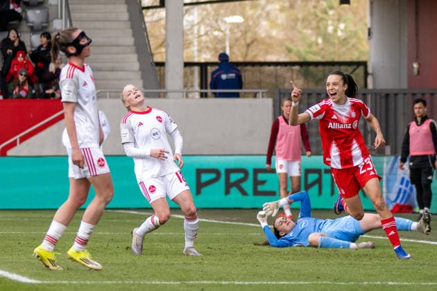 Goal celebration for 2 0, Natalia Padilla Bidas 23 FC Bayern Muenchen , disappointed Franziska Mai 18 1 FC Nuernberg , FC Bayern Frauen Muenchen 1 FC Nuernberg, Google Pixel Frauenbundesliga, 22 Spieltag, 28 03 26 DFB regulations prohibit any use of photographs as image sequences and or quasi video kolbert press Muenchen Bayern Germany Copyright: xkolbert-press UlrichxGamelx