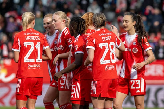 Pernille Harder 21 FC Bayern Muenchen , Luzie Zaehringer 33 FC Bayern Muenchen , Bernadette Amani 15 FC Bayern Muenchen , Barbara Dunst 28 FC Bayern Muenchen , Natalia Padilla Bidas 23 FC Bayern Muenchen , FC Bayern Frauen Muenchen 1 FC Nuernberg, Google Pixel Frauenbundesliga, 22 Spieltag, 28 03 26 DFB regulations prohibit any use of photographs as image sequences and or quasi video kolbert press Muenchen Bayern Germany Copyright: xkolbert-press UlrichxGamelx