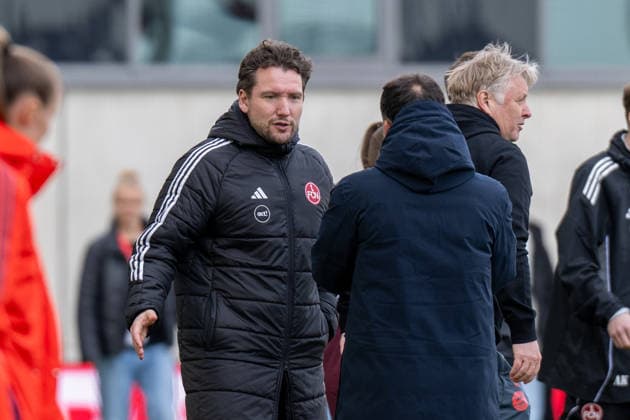 Coach Thomas Oostendorp 1 FC Nuernberg says goodbye to head coach Jose Barcala FC Bayern Muenchen , FC Bayern Frauen Muenchen 1 FC Nuernberg, Google Pixel Frauenbundesliga, 22 Spieltag, 28 03 26 DFB regulations prohibit any use of photographs as image sequences and or quasi video kolbert press Muenchen Bayern Germany Copyright: xkolbert-press UlrichxGamelx