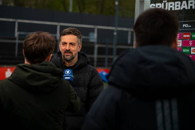 Germany Soccer Google Pixel Womens Bundesliga 2025 2026 1 FC Köln vs Eintracht Frankfurt 22 Matchday Franz Kremer Stadium Cologne on TV Interview before the match Niko Arnautis Head Coach, Eintracht Frankfurt Copyright: xOrhanxHabashx