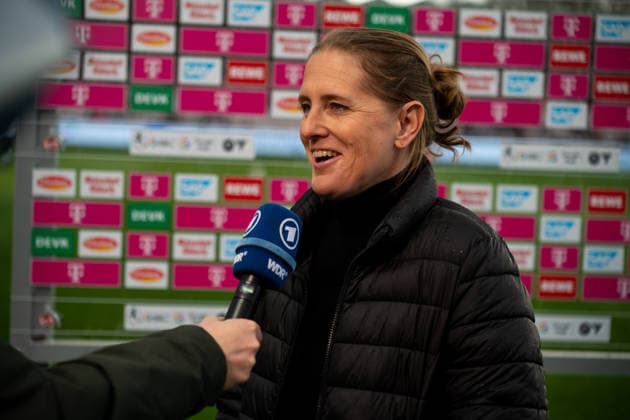 Germany Soccer Google Pixel Womens Bundesliga 2025 2026 1 FC Köln vs Eintracht Frankfurt 22 Matchday Franz Kremer Stadium Cologne on TV Interview before the match Britta Carlson Head Coach, 1 FC Köln Copyright: xOrhanxHabashx