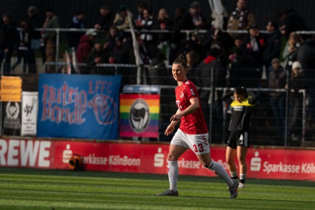 COLOGNE, GERMANY - MARCH 28: Marina Hegering (33 1. FC Köln) before the Google Pixel Frauen-Bundesliga between 1. FC Köln and Eintracht Frankfurt at Franz-Kremer-Stadion on March 28, 2026 in Cologne, Germany. (Photo by Qianru Zhang Press Photo) Copyright: xQianruxZhang SPPx Sportspressphoto_SPR120048