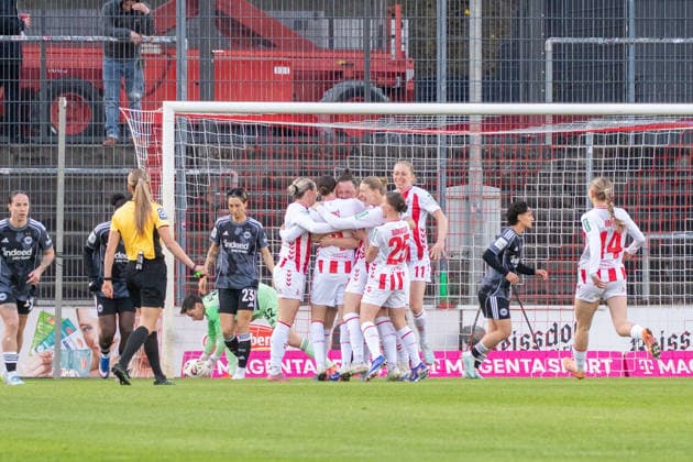 Germany Soccer Google Pixel Women Bundesliga 2025 2026 1 FC Köln vs Eintracht Frankfurt 22 Matchday Franz Kremer Stadium Cologne Goal and goal celebration to 1 0 by Marina Hegering 1 FC Köln, 33 Joy, emotions, jubilation, enthusiasm, happy, celebrate Copyright: xOrhanxHabashx