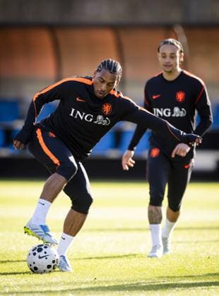 ZEIST - JurriÃ«n Timber and Xavi Simons during a training session of the Dutch national team, Nationalteam in the run-up to a friendly match against Ecuador. SEM VAN DER WAL ANP xVIxANPxSportx xxANPxIVx 554589424 originalFilename: 554589424.jpg